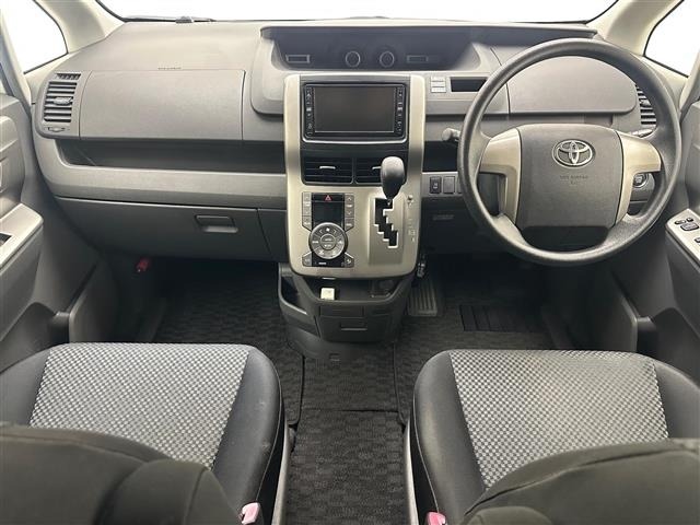 Toyota NOAH 2008 7014062-9