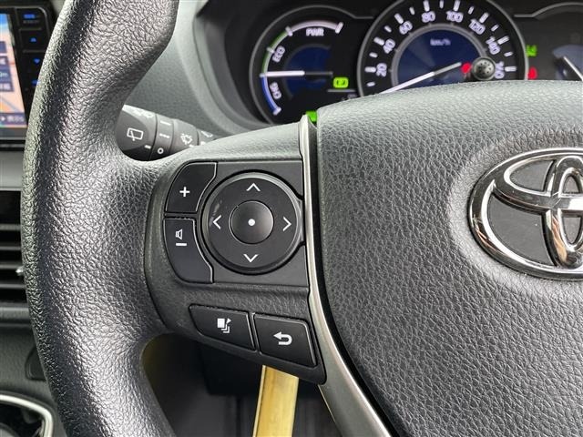 Toyota NOAH 2018 7014201-17