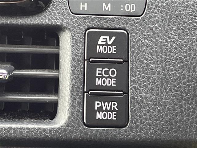 Toyota NOAH 2018 7014201-22