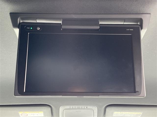 Toyota NOAH 2018 7014224-10