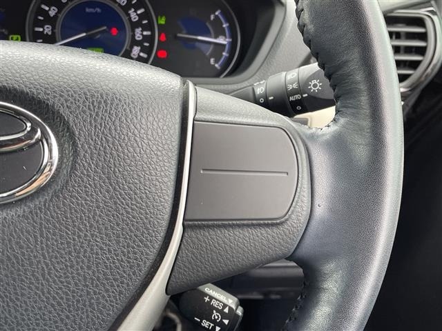 Toyota NOAH 2018 7014224-18