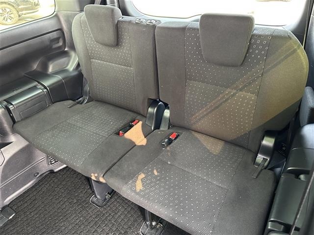 Toyota NOAH 2018 7014323-10