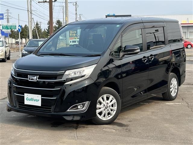 Toyota NOAH 2018 7014323-2
