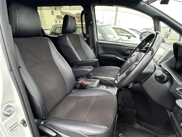 Toyota NOAH 2021 7014390-4