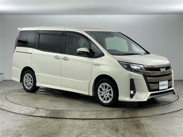 Toyota NOAH 2018 7014509-0