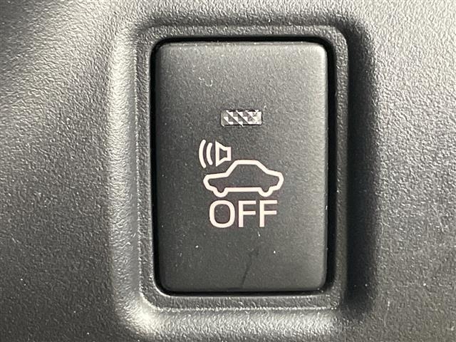 Toyota NOAH 2018 7014509-10