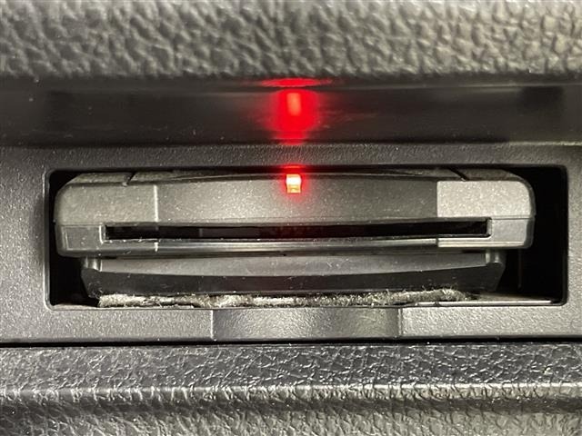 Toyota NOAH 2018 7014509-18