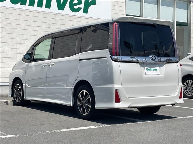 Toyota NOAH 2017 7014513-13