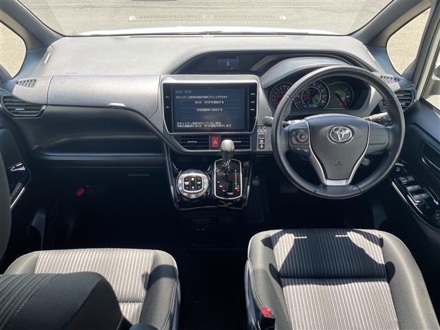 Toyota NOAH 2017 7014513-15