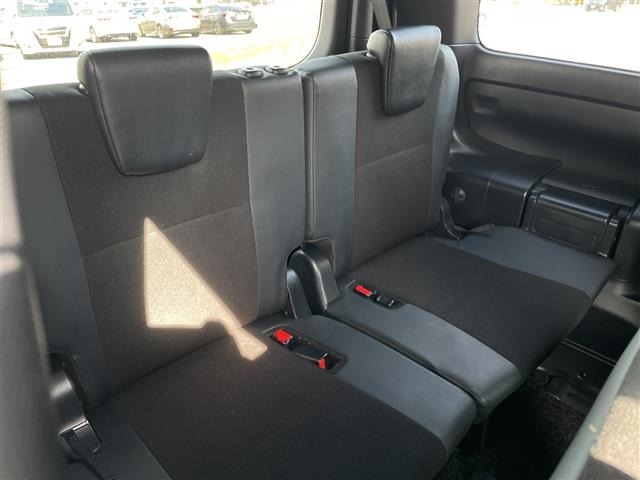Toyota NOAH 2018 7014518-7