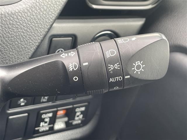 Toyota NOAH 2019 7014531-12