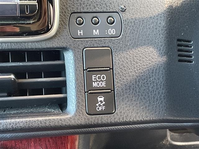 Toyota NOAH 2016 7014551-20
