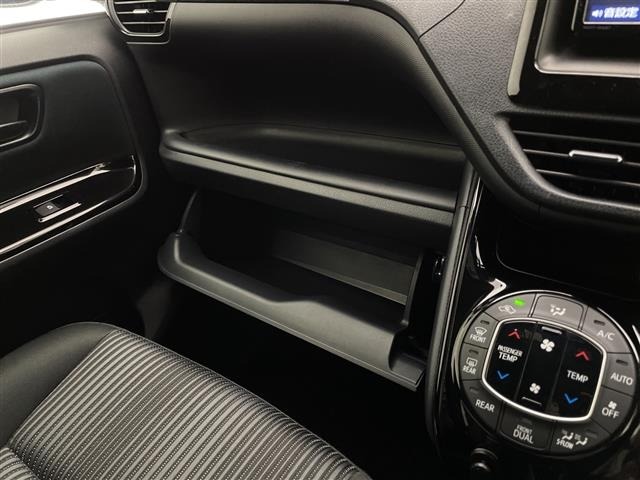 Toyota NOAH 2019 7014564-12
