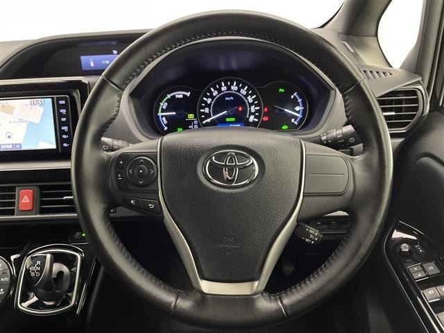 Toyota NOAH 2019 7014564-9