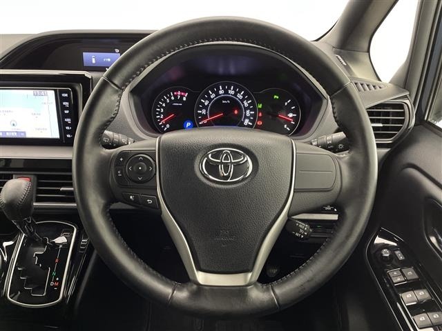 Toyota NOAH 2019 7014565-9