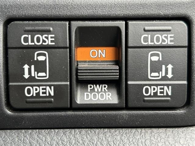 Toyota NOAH 2018 7014630-10