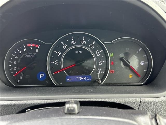 Toyota NOAH 2018 7014630-19