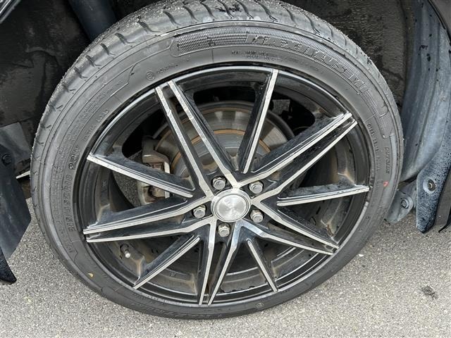 Toyota NOAH 2018 7014630-7