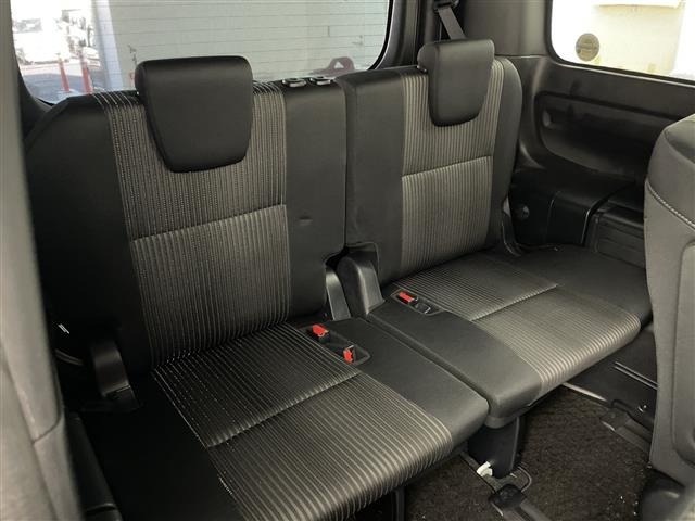 Toyota NOAH 2017 7014647-11
