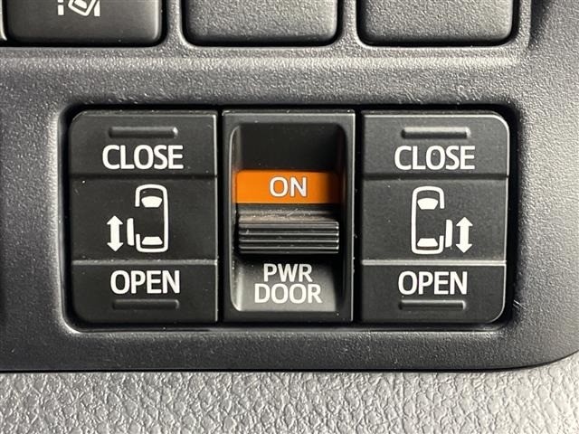 Toyota NOAH 2017 7014647-17
