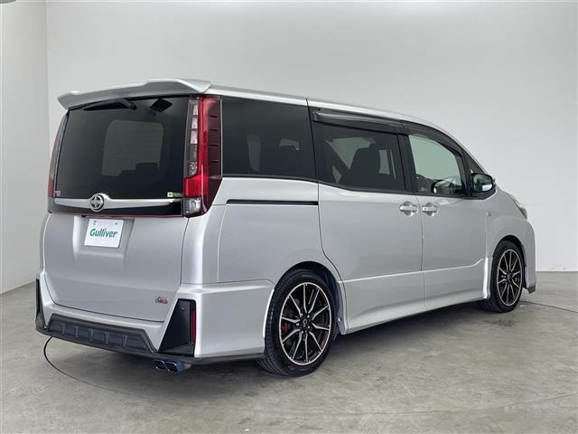 Toyota NOAH 2016 7014692-14