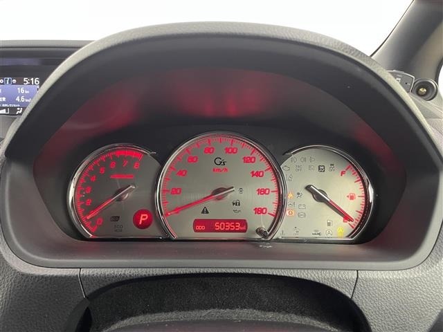 Toyota NOAH 2016 7014692-7