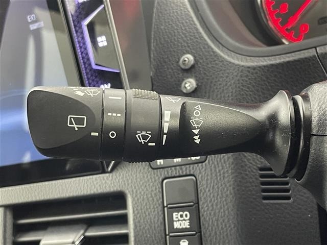 Toyota NOAH 2016 7014692-8