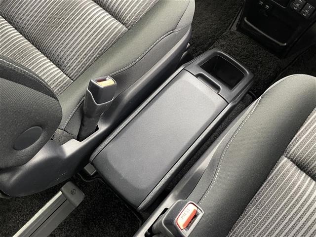 Toyota NOAH 2017 7014717-12