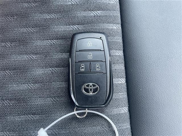 Toyota NOAH 2024 7014734-9