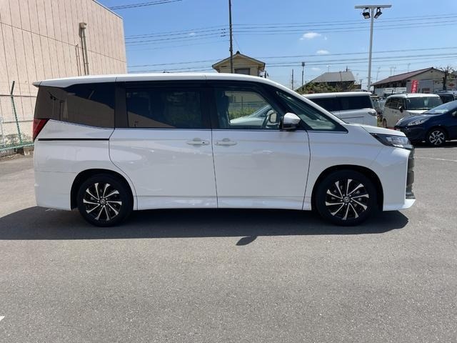 Toyota NOAH 2025 7014735-22