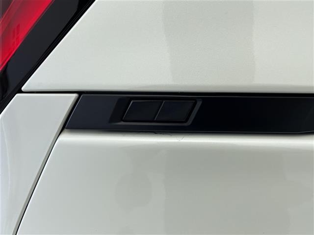 Toyota NOAH 2024 7014892-3
