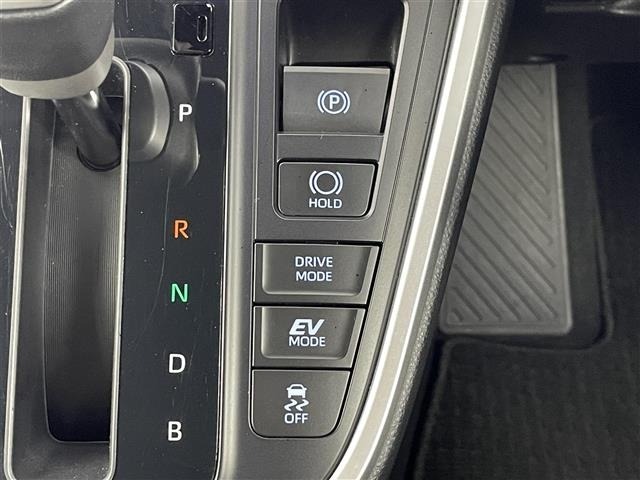 Toyota NOAH 2024 7014892-6