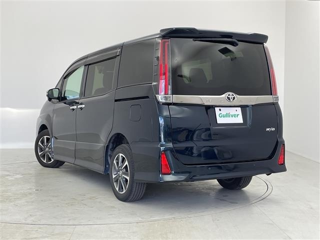 Toyota NOAH 2020 7014944-13