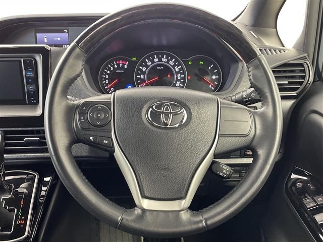 Toyota NOAH 2020 7014944-15
