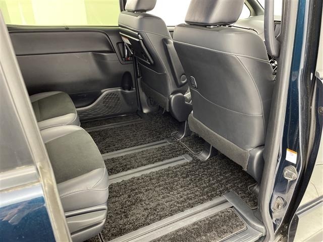 Toyota NOAH 2020 7014944-2