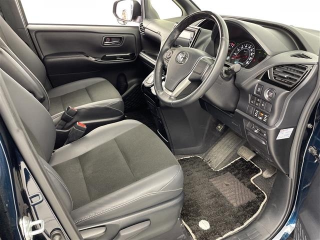 Toyota NOAH 2020 7014944-20
