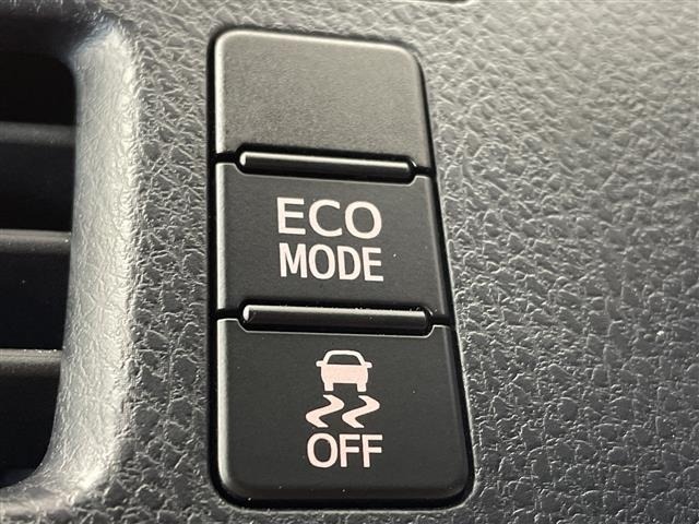Toyota NOAH 2020 7014944-8