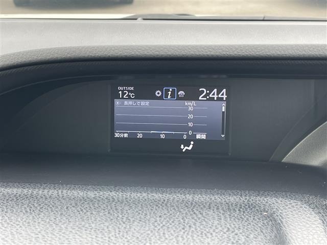 Toyota NOAH 2017 7014969-4