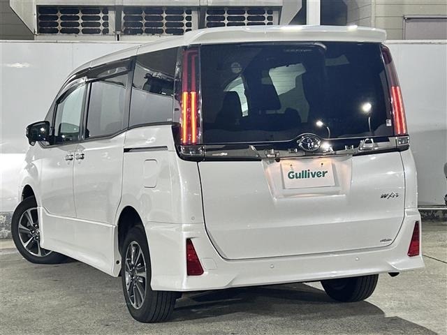 Toyota NOAH 2021 7014970-13