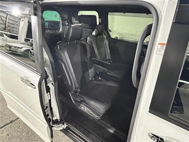 Toyota NOAH 2021 7014970-20