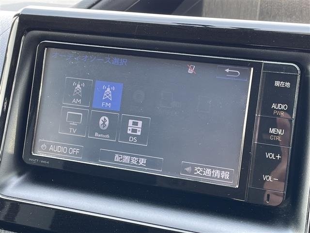 Toyota NOAH 2015 7015003-19