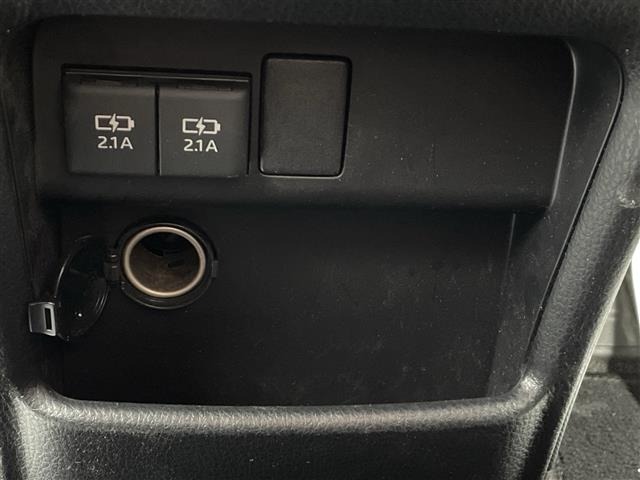 Toyota NOAH 2020 7015010-22