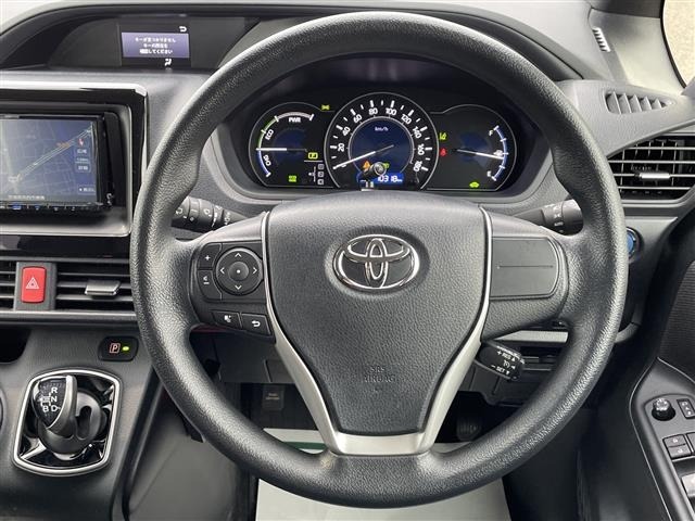 Toyota NOAH 2020 7015010-3