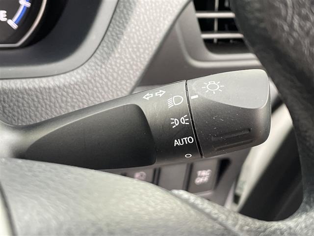 Toyota NOAH 2020 7015010-9