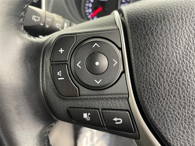 Toyota NOAH 2019 7015017-10