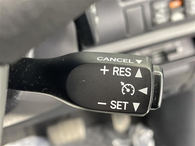 Toyota NOAH 2019 7015017-11