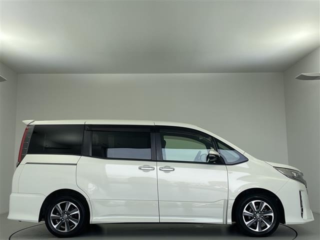 Toyota NOAH 2019 7015017-13