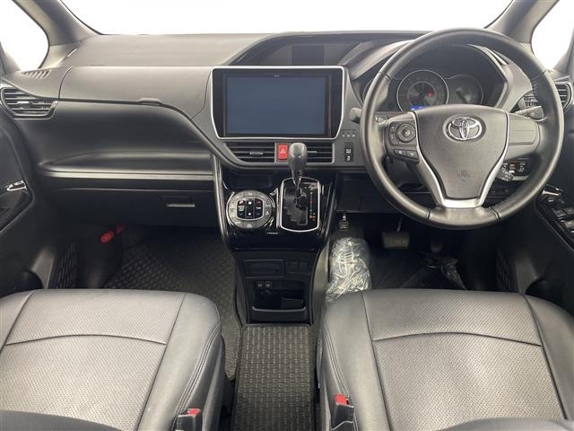 Toyota NOAH 2019 7015017-15