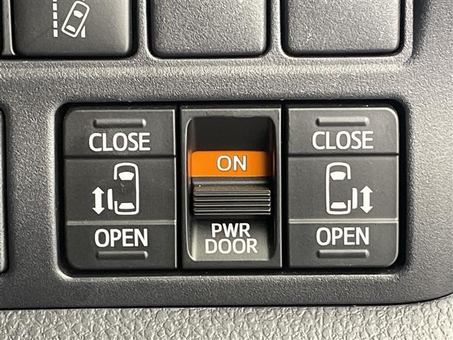 Toyota NOAH 2019 7015017-18