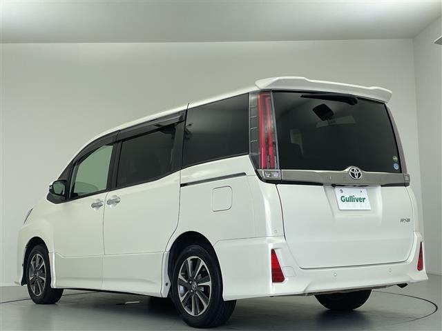 Toyota NOAH 2019 7015017-2